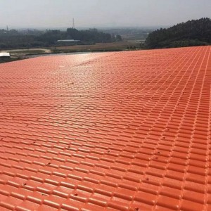 ASAの総合的な樹脂の屋根シートの別の色の住宅の家の屋根の容易な取付け